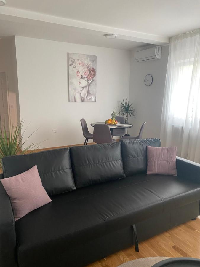 Penthouse West S Apartamento Varaždin Exterior foto